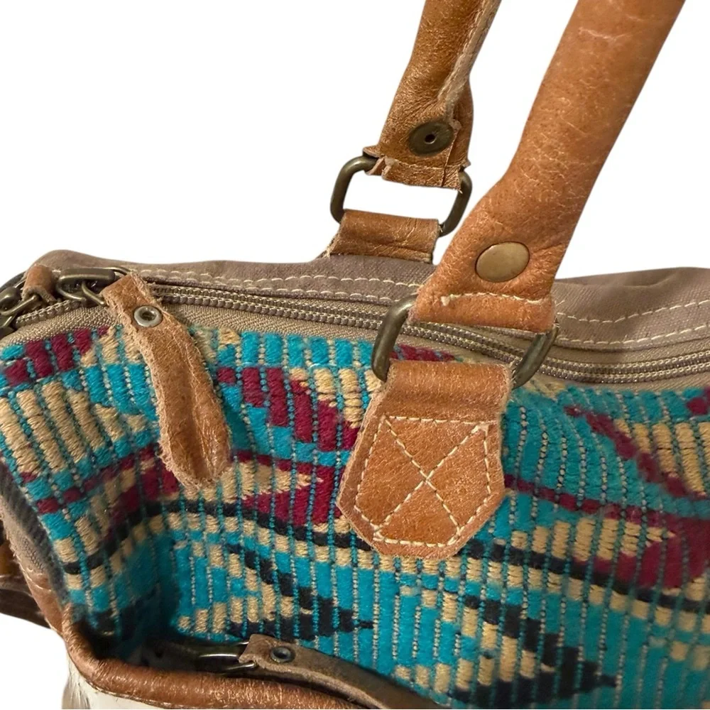 Myra Bag Foxy Messenger S-1968 Cowhide Aztec Turquoise Leather Crossbody Tote - Picture 6 of 9